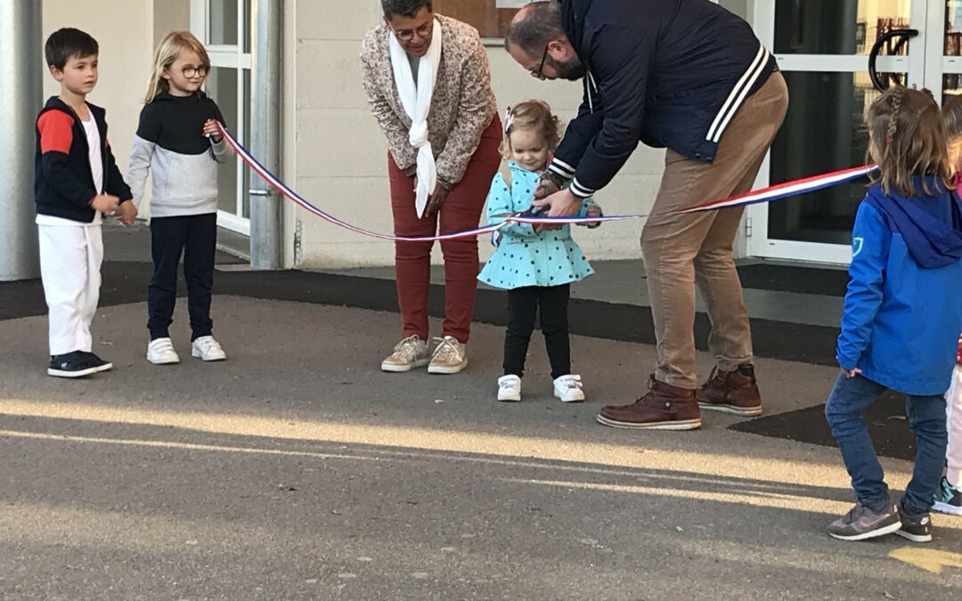 Inauguration du préau de la maternelle